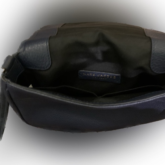 Marc Jacobs NY Blue Pebbled Leather Luxury Fall Crossbody Shoulder Purse Handbag - Picture 5 of 7